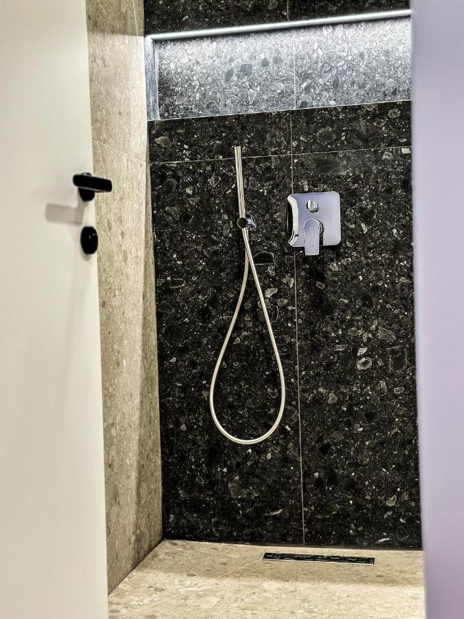 Alexander Rooms Durres Exterior photo